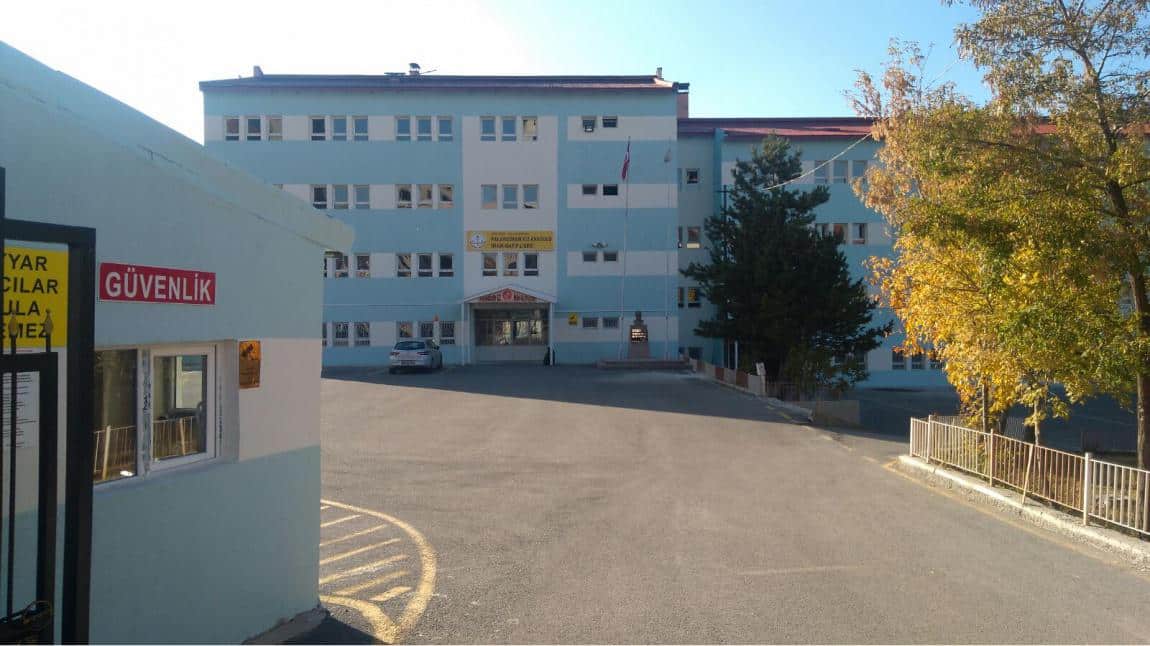 Palandöken Kız Anadolu İmam Hatip Lisesi Fotoğrafı